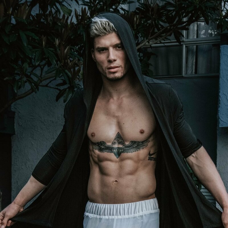 Joe D Martinez for Avant Magazine (5)