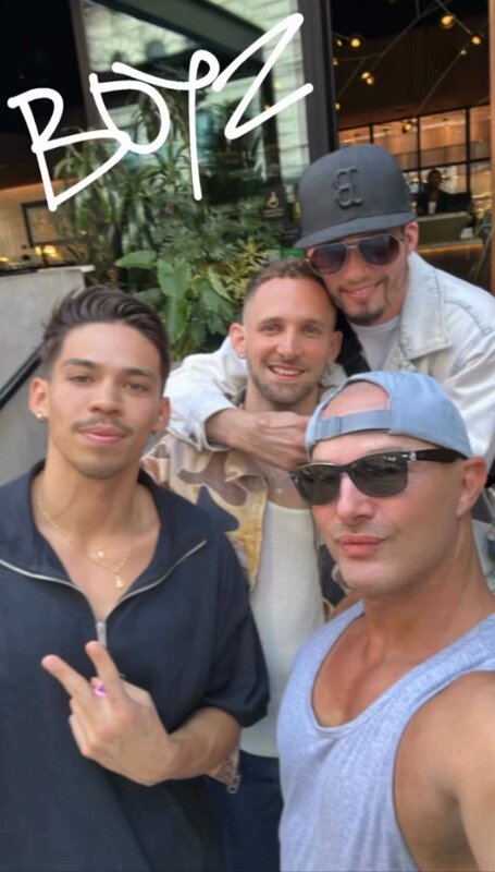 Joe D Martinez with his gay friends (61)