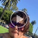 Selfies (142)